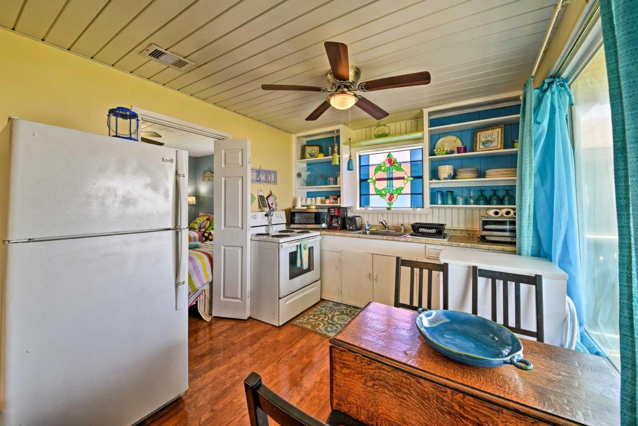 Galveston Beach House With Private Deck And Gulf Views ภายนอก รูปภาพ