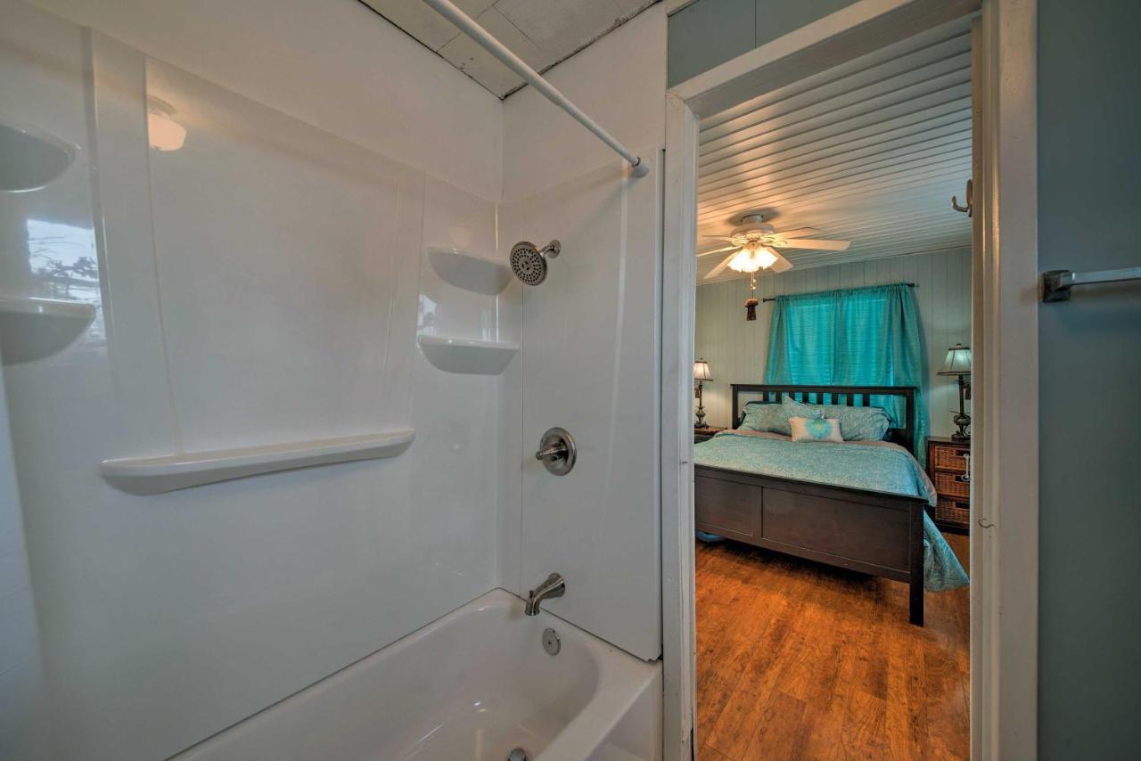 Galveston Beach House With Private Deck And Gulf Views ภายนอก รูปภาพ